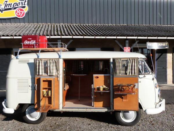 e-Bulli : Volkswagen électrifie son van Combi des 60', mais conserve son  côté vintage