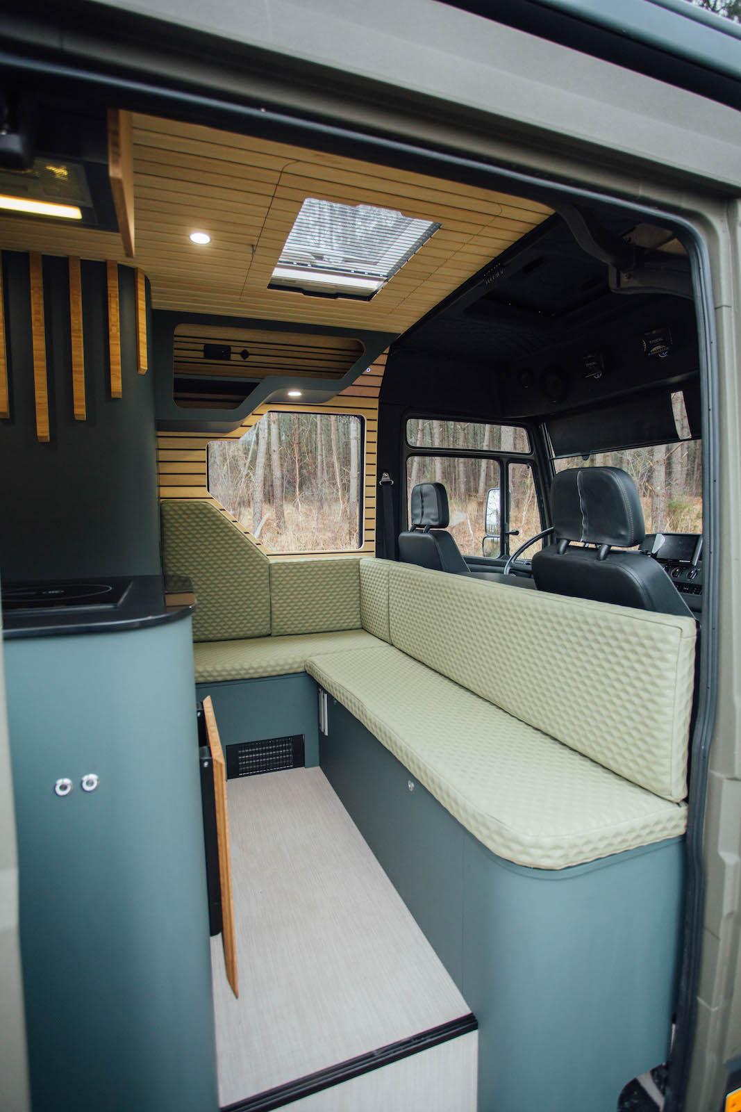 Webasto Thermo Box Evo: la solution eau chaude et chauffage pour les vans –  Le Monde du Camping-Car