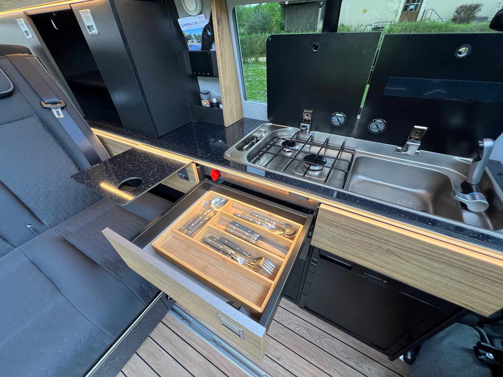 Van aménagé homologué 7 places,