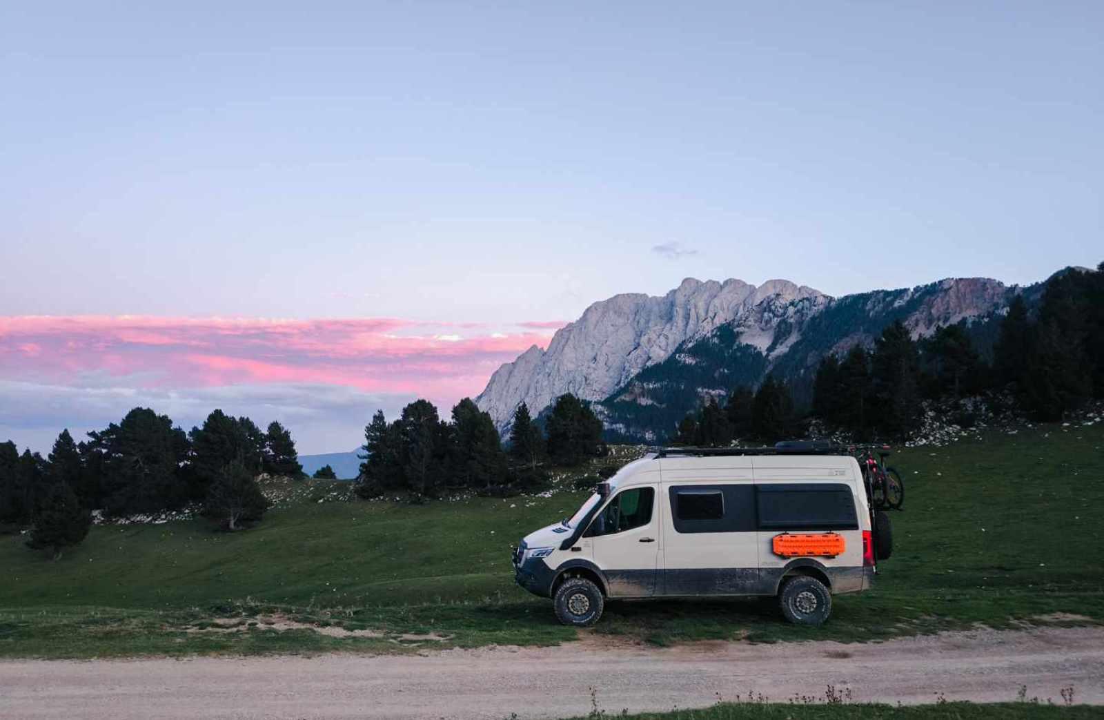 fourgon mercedes 4x4